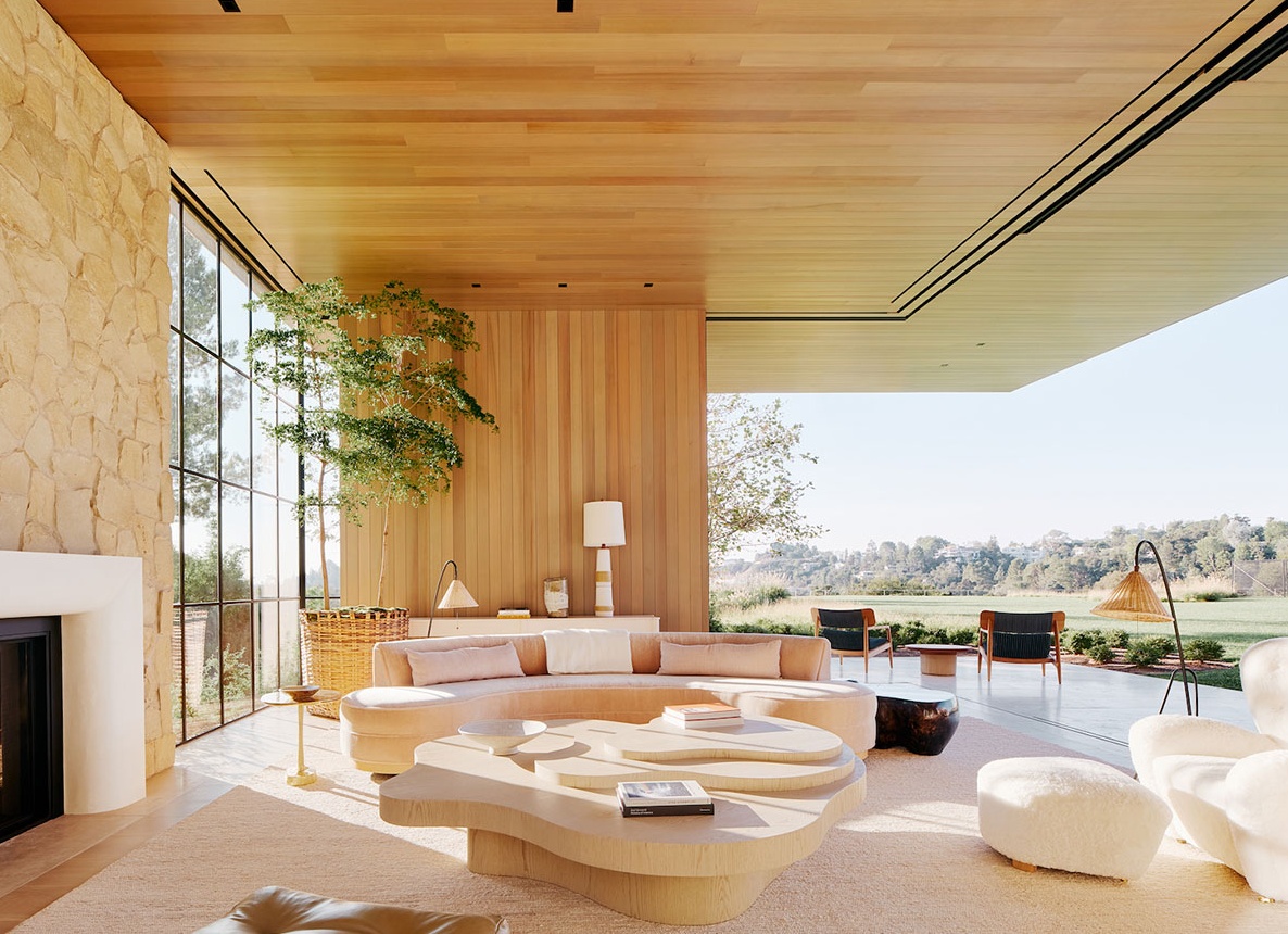 Впечатляюще смотрится! Элегантная и уютная квартира 52м² с синими и изумрудными акцентами