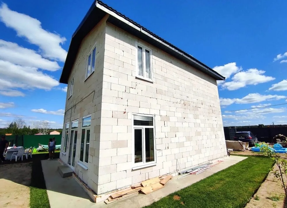 Наружная отделка дома из газобетона: тонкости и рекомендации