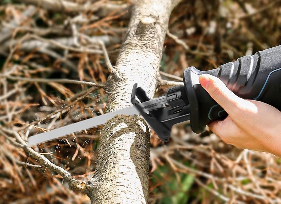 Руководство по выбору ручного электроинструмента: сабельная пила