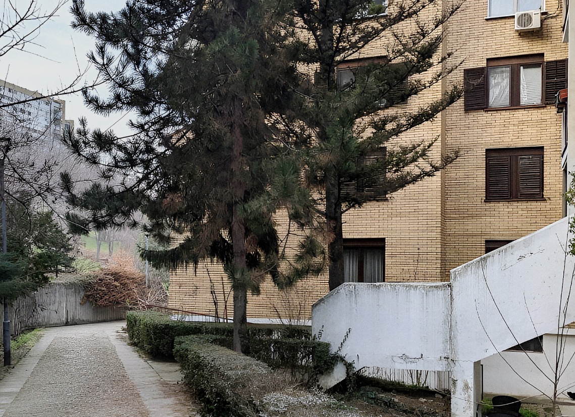 Мы купили квартиру с родителями. А потом развелись