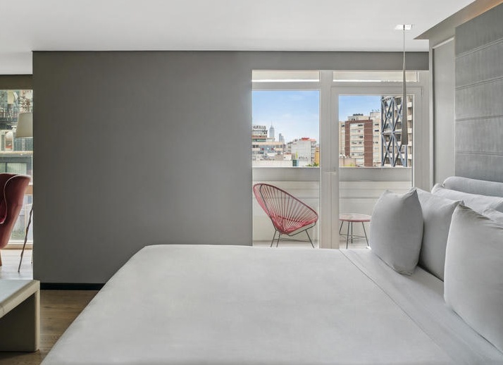 Однокомнатные апартаменты в минималистичном стиле для молодого мужчины (Проект Domeo)